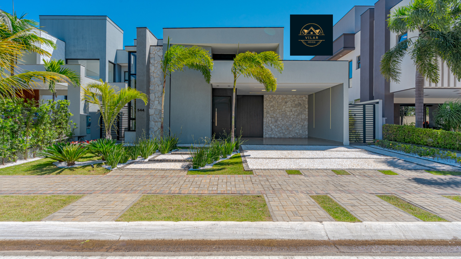 Casa Térrea no Condomínio Maison du Parc em Indaiatuba com 4 Suítes e Piscina